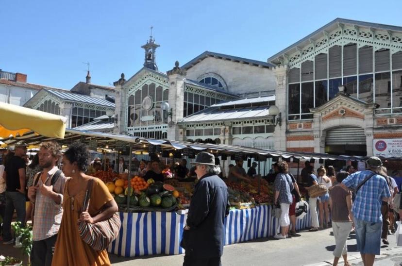 Maison Terrasse Proche Centre Ville Et Ile De Re La Rochelle  Kültér fotó